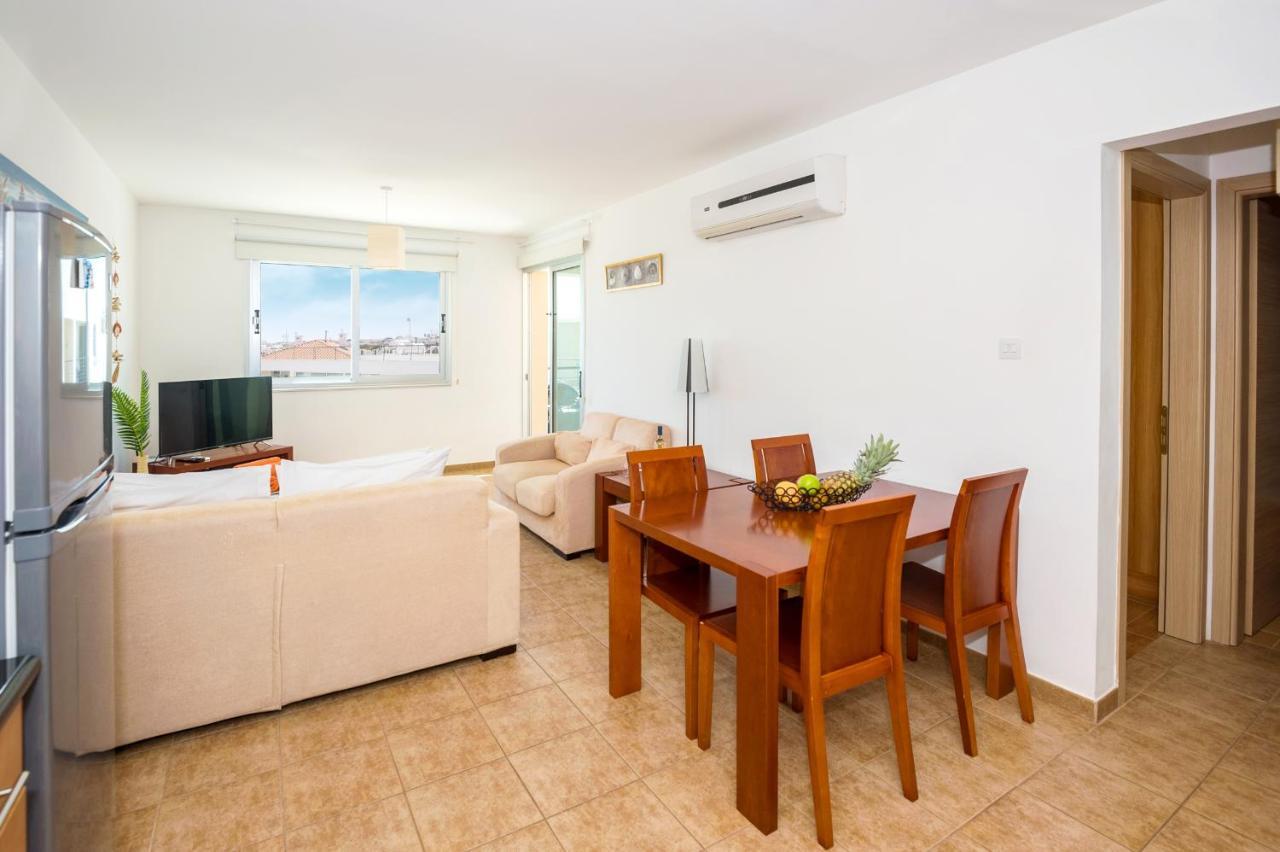 Apartment Seabreeze 200m Away From The Sea