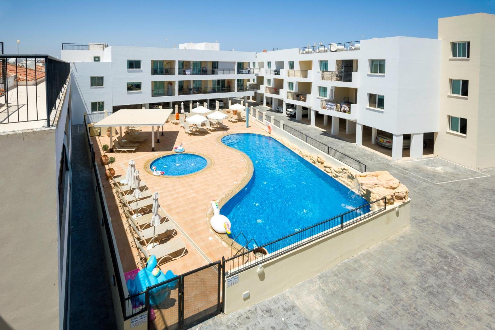 Seabreeze 200m Away From The Sea Paralimni