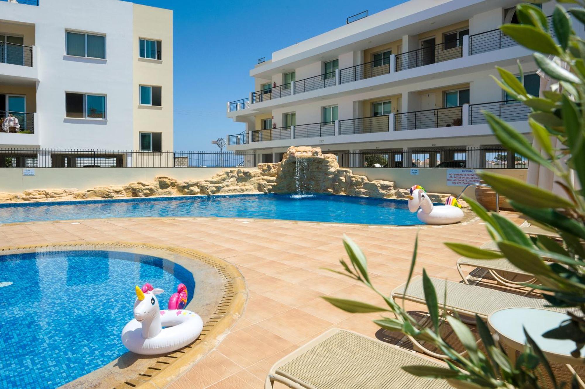 Seabreeze 200m Away From The Sea *
